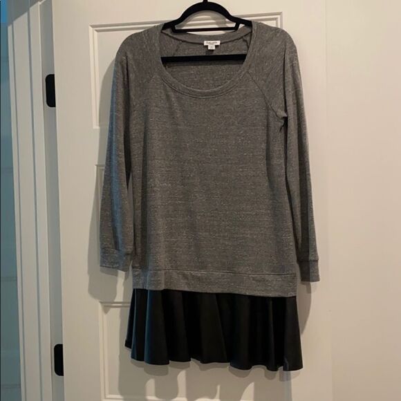 Splendid gray and faux leather black dress - Picture 1 of 3